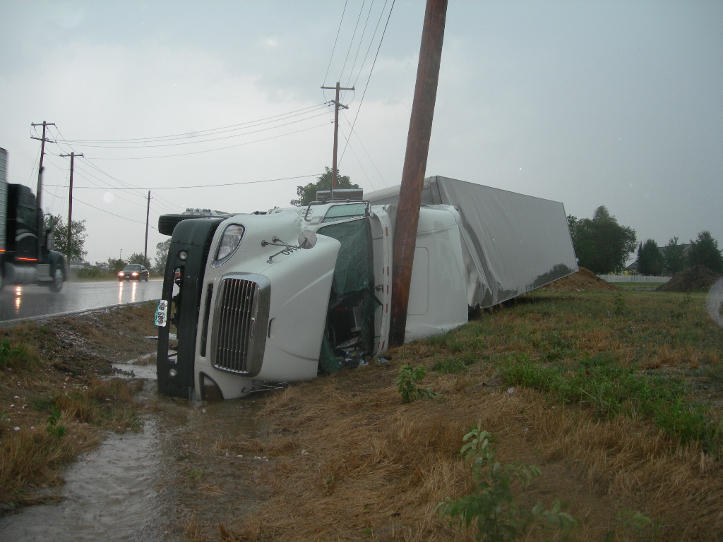 truck-accident-Charlotte-Monroe-Mooresville-Accident-law-firm