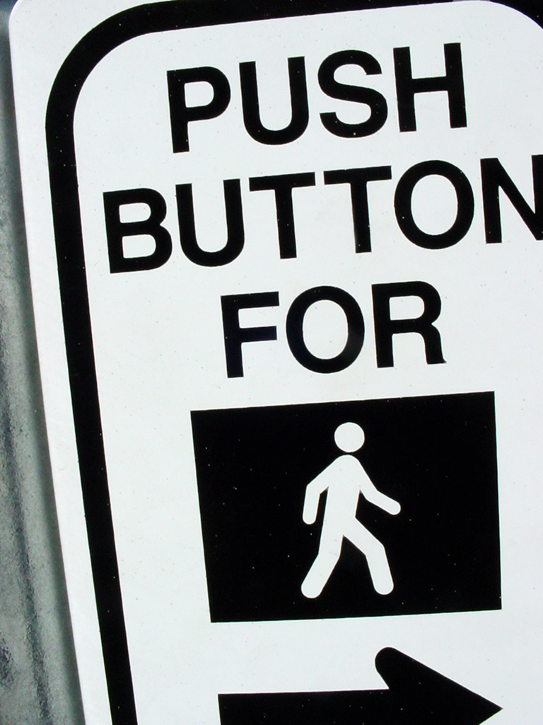 push-button-to-walk-Charlotte-North-Carolina-pedestrian-injury-lawyer